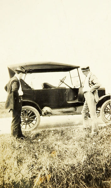 Vintage Possum Hijacks Car Snapshot 1915